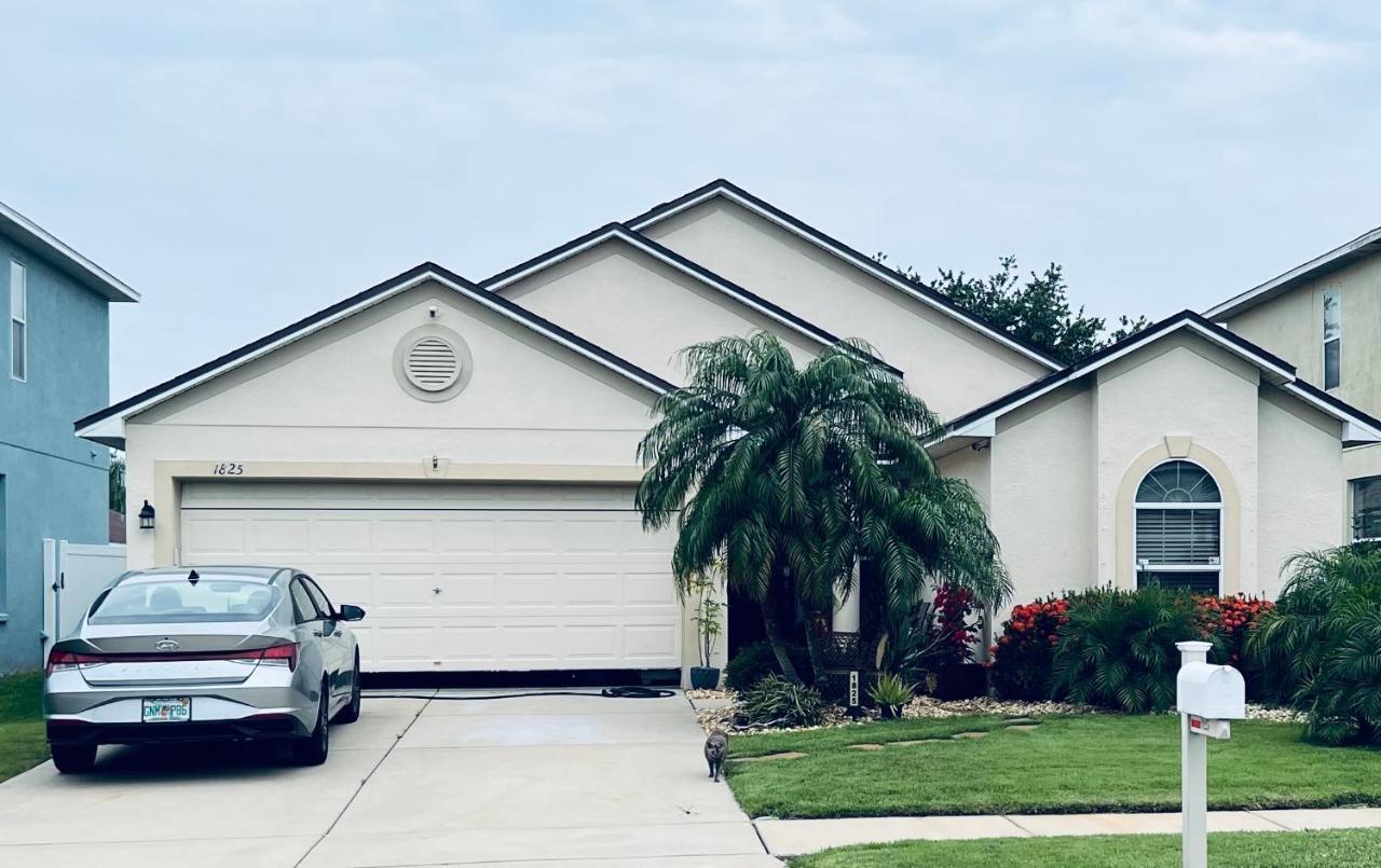Ruskin Fl Private 2 Bdrm 1 Bath Suite Common Areas Shared With Host And Cat Exterior photo